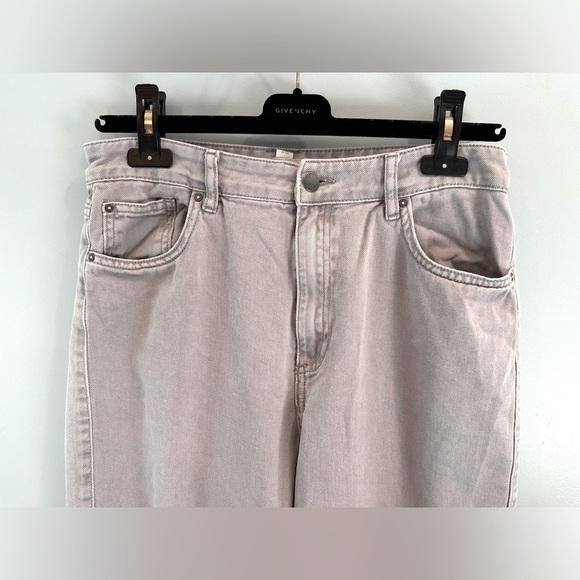 H&M relaxed fit tapered ankle jeans. Size 8 - Picture 1 of 9